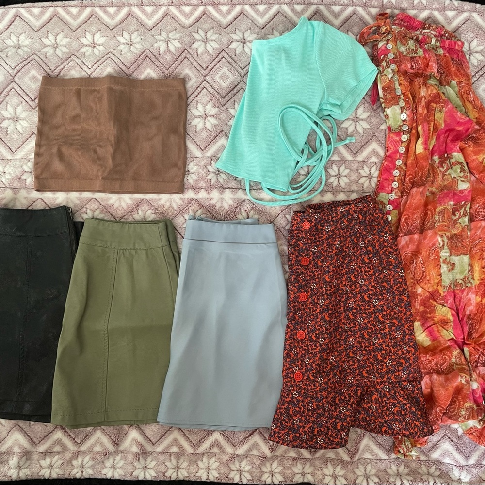 Summer Clothing Lot, Size Small